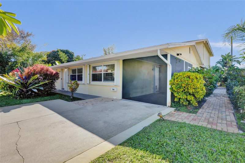 740 Buttonwood Rd # 740, North Palm Beach FL 33408