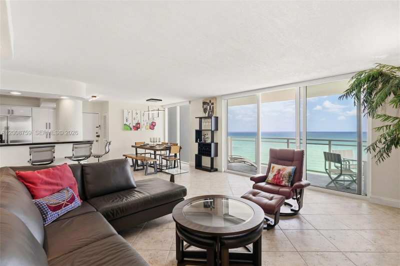 2030 S Ocean Dr # 1820, Hallandale Beach FL 33009