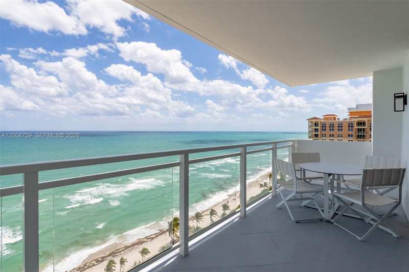 2030 S Ocean Dr # 1820, Hallandale Beach FL 33009