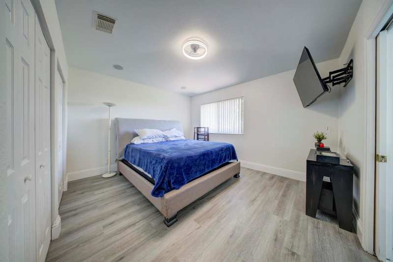 2364 Center Stone Lane, Riviera Beach FL 33404