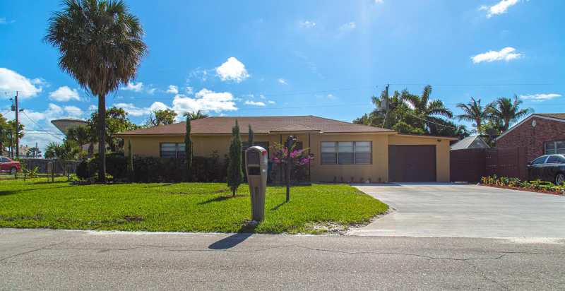 130 SW 14th Avenue, Boynton Beach FL 33435