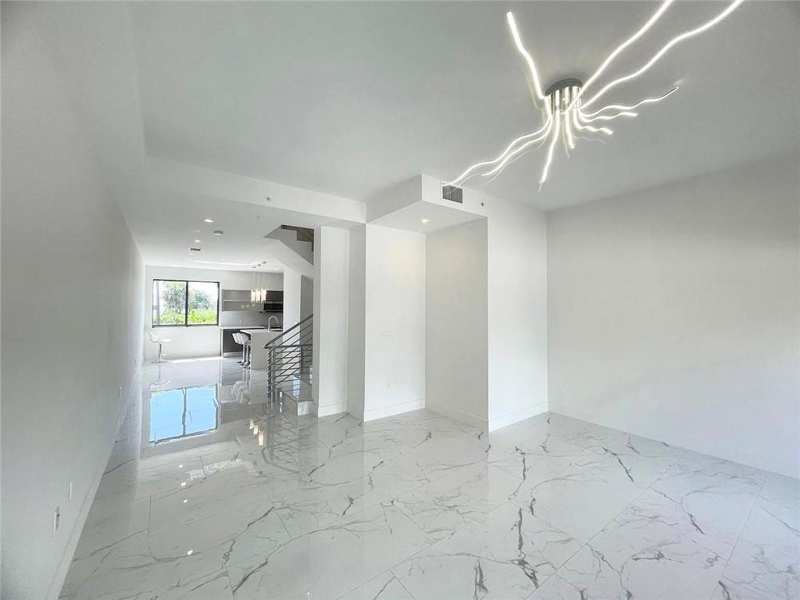 113 SE 1st Circle, Pompano Beach FL 33060
