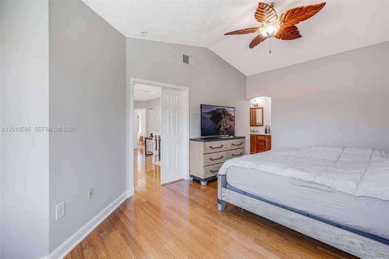 1065 Weeping Willow Way, Hollywood FL 33019