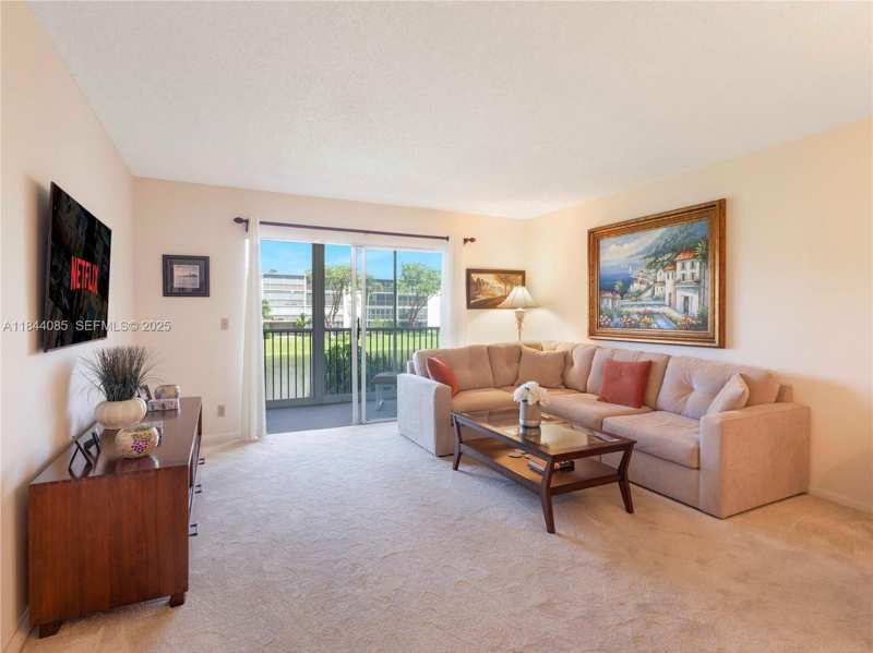 14360 Strathmore Lane # 203, Delray Beach FL 33446