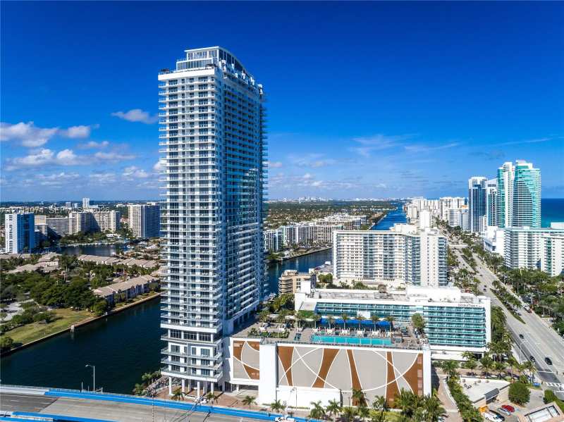 4010 S Ocean Dr # R1808, Hollywood FL 33019