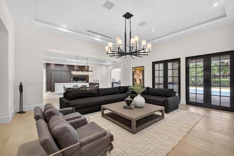 17 Carrick Road, Palm Beach Gardens FL 33418