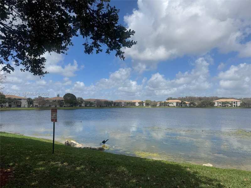 5065 Wiles Rd # 103, Coconut Creek FL 33073