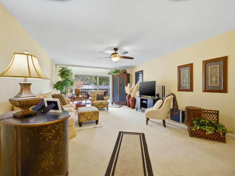 6625 S Oriole Boulevard # 2040, Delray Beach FL 33446