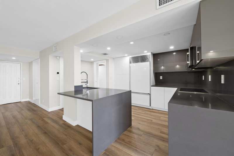 600 Parkview Drive # 1029, Hallandale Beach FL 33009