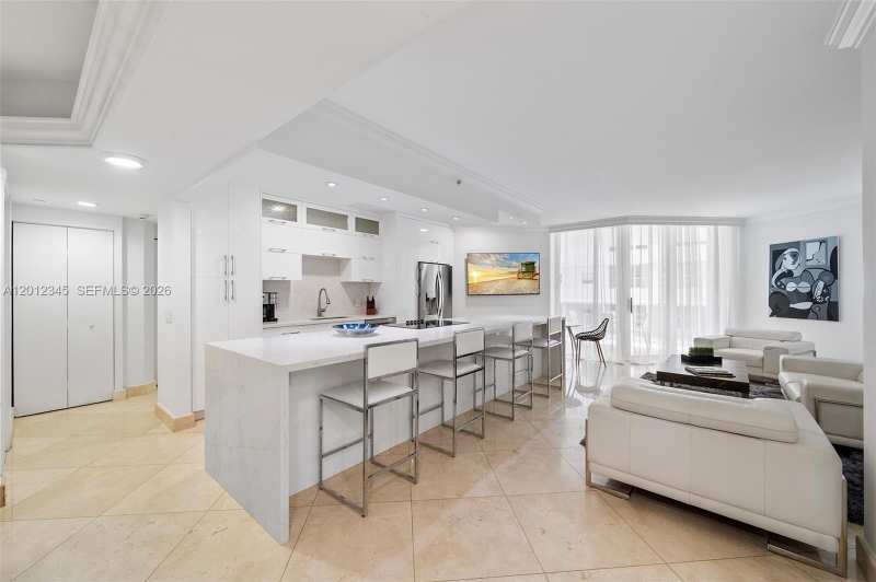 4775 Collins Ave # 1504, Miami Beach FL 33140