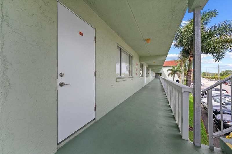 3300 Springdale Boulevard # 202, Palm Springs FL 33461