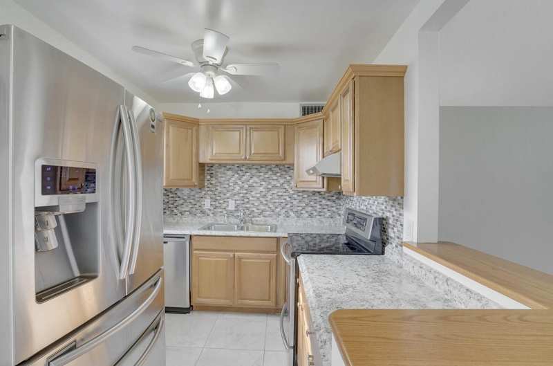 136 Somerset G, West Palm Beach FL 33417