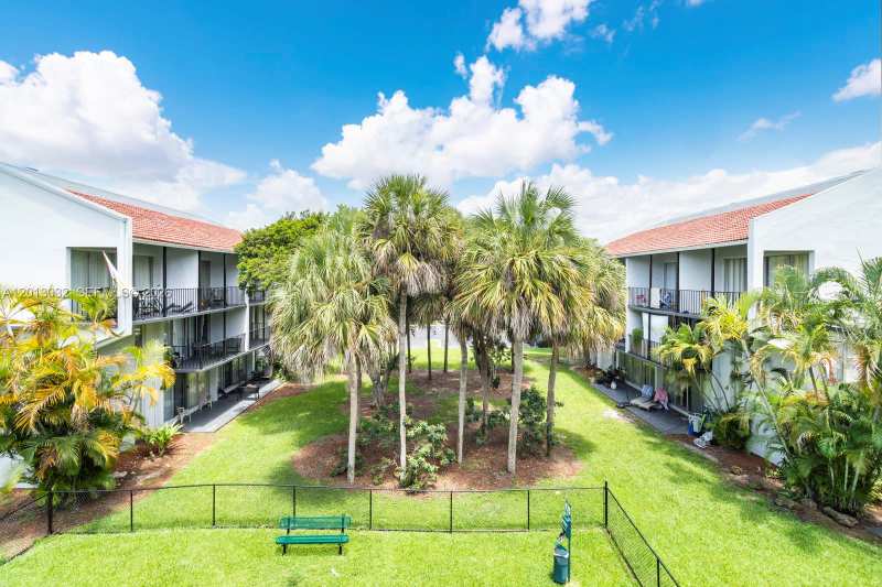 2920 Forest Hills Blvd, Coral Springs FL 33065