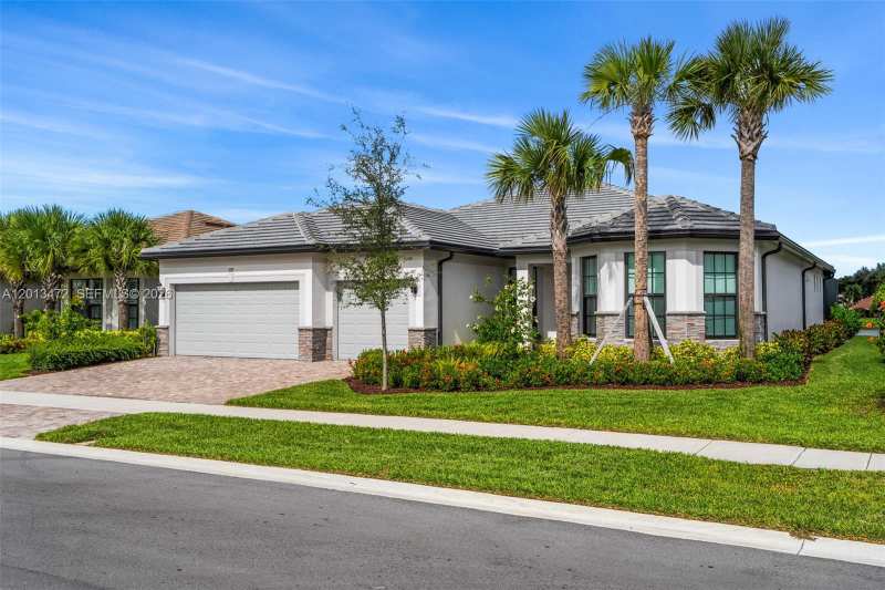 2715 Primrose Pl, Oakland Park FL 33309