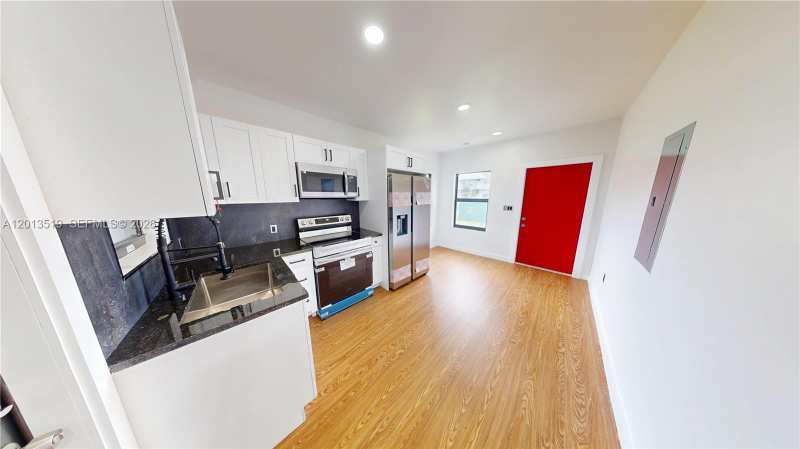 516 NW 2nd Ave # 2, Hallandale Beach FL 33009
