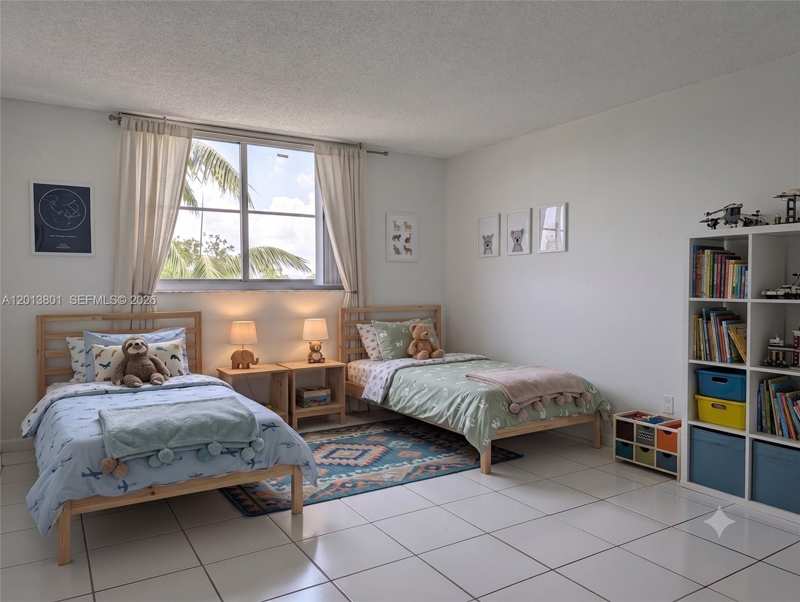 210 Sea View Dr # 405, Key Biscayne FL 33149
