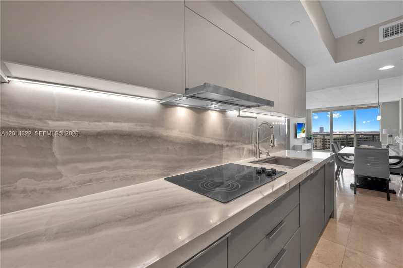 1800 S Ocean Dr # 2007, Hallandale Beach FL 33009