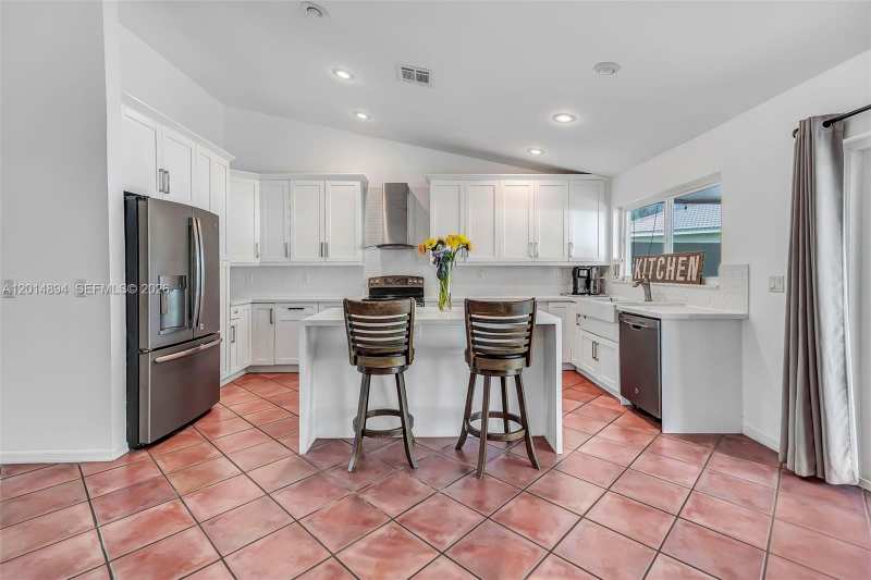 18168 SW 3rd St, Pembroke Pines FL 33029
