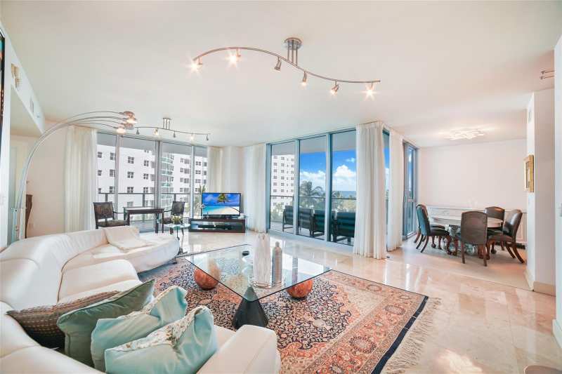 3101 S Ocean Drive # 401, Hollywood FL 33019