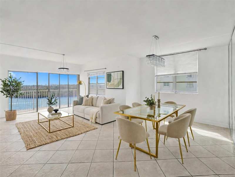 300 Bayview Dr # 906, Sunny Isles Beach FL 33160