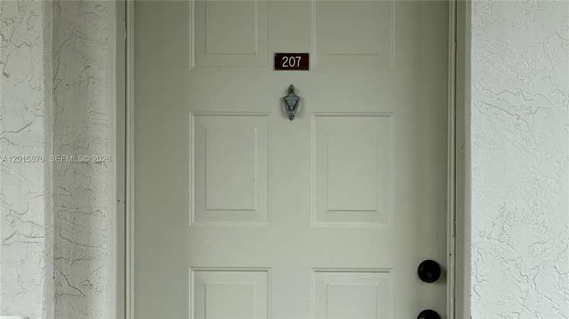 2236 N Cypress Bend Dr # 207, Pompano Beach FL 33069