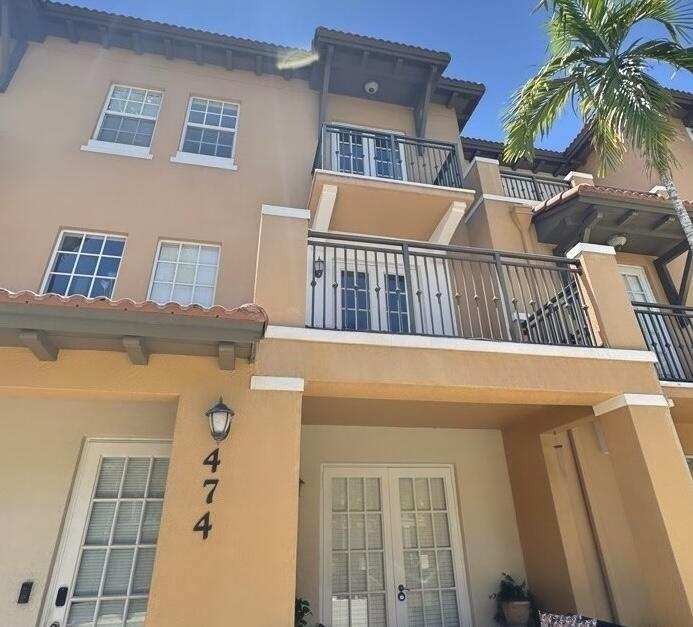 474 SW 147th Avenue, Pembroke Pines FL 33027