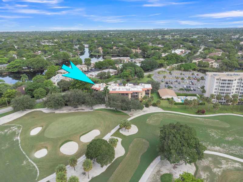 200 Jacaranda Country Club Drive # 3c, Plantation FL 33324