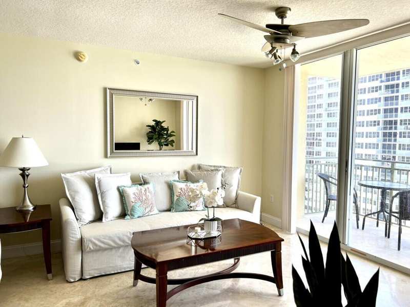 2080 S Ocean Drive # 1608, Hallandale Beach FL 33009