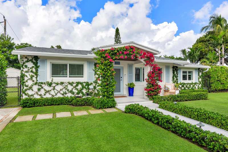 8001 Arlington Place, West Palm Beach FL 33405