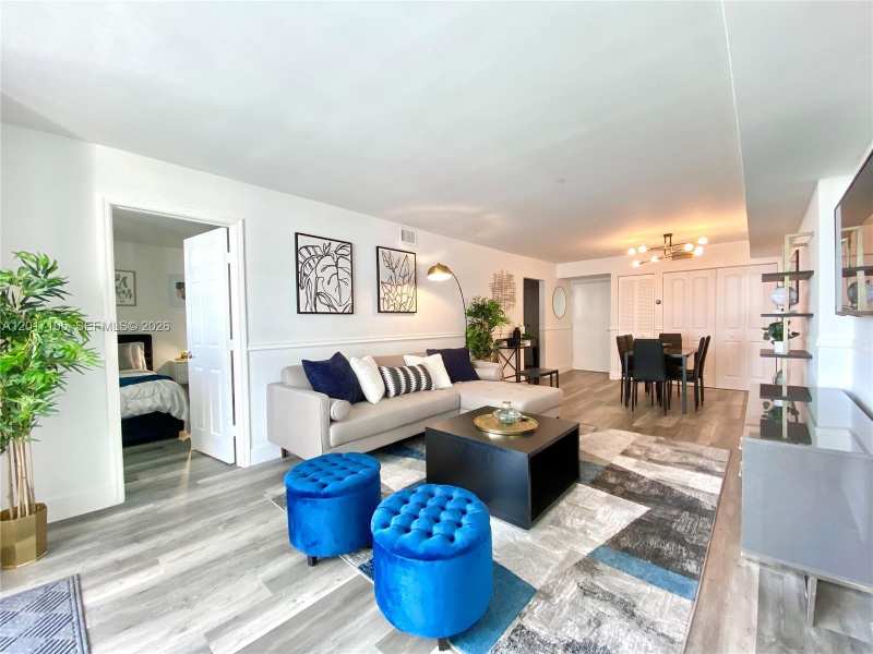 6820 Indian Creek Dr # 9C, Miami Beach FL 33141