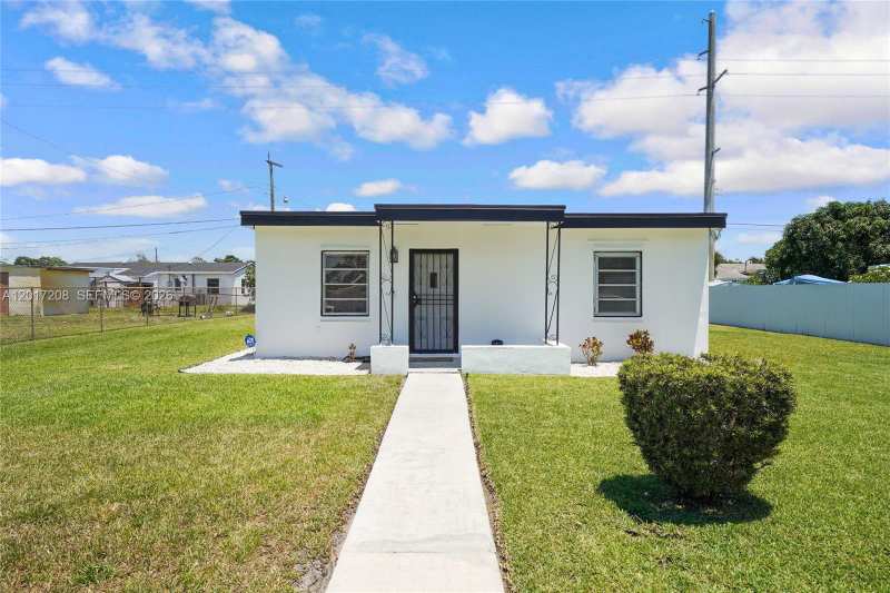 15815 NW 19th Ave, Miami Gardens FL 33054