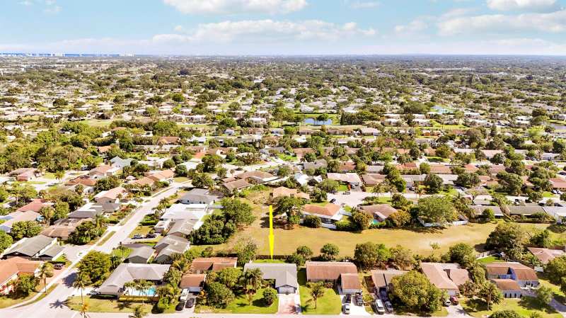 3336 Ave Villandry, Delray Beach FL 33445