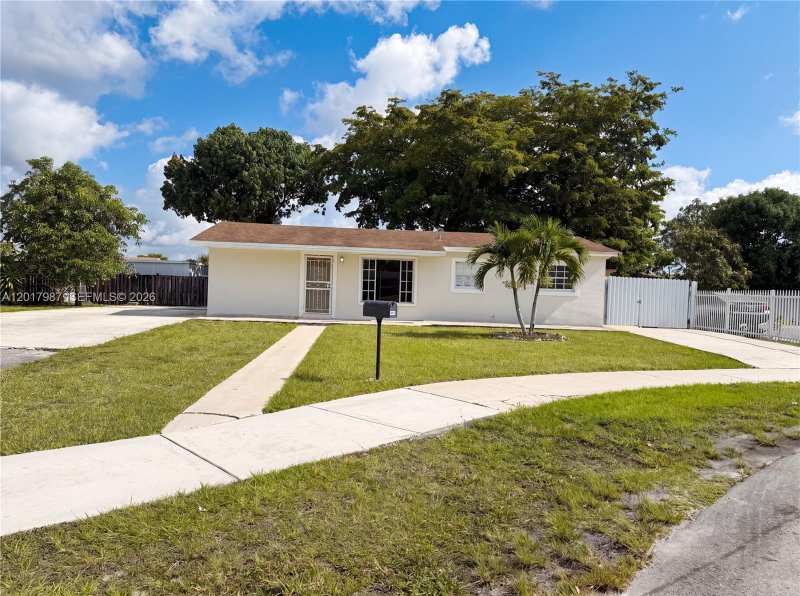 4403 NW 202nd St, Miami Gardens FL 33055