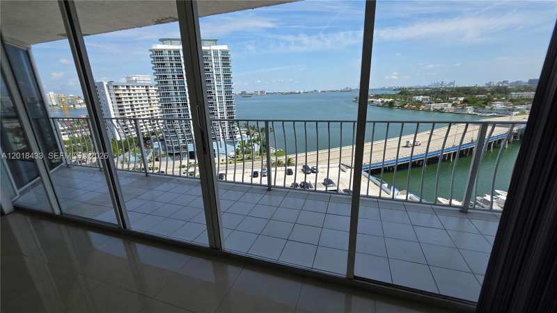 7601 E Treasure Dr # 1516, North Bay Village FL 33141
