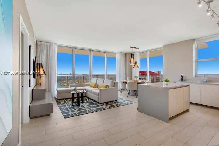 4010 S Ocean Dr # R2708, Hollywood FL 33019