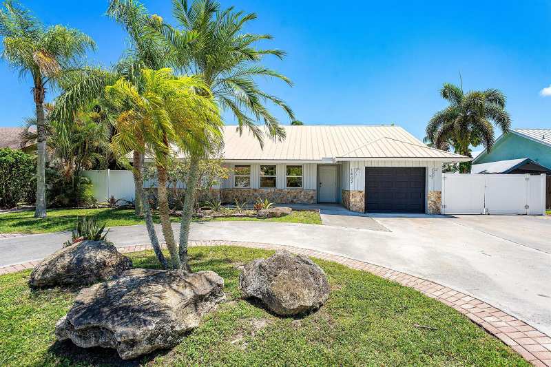 1402 Cormorant Road, Delray Beach FL 33444