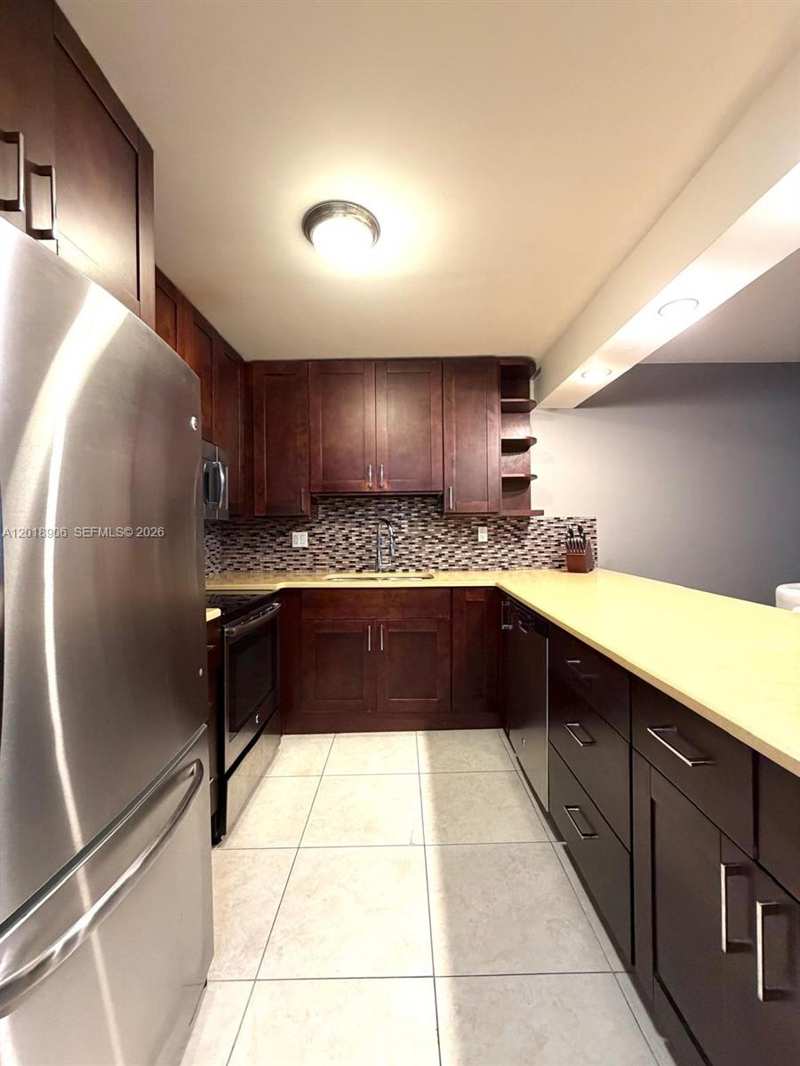 600 Three Islands Blvd, Hallandale Beach FL 33009