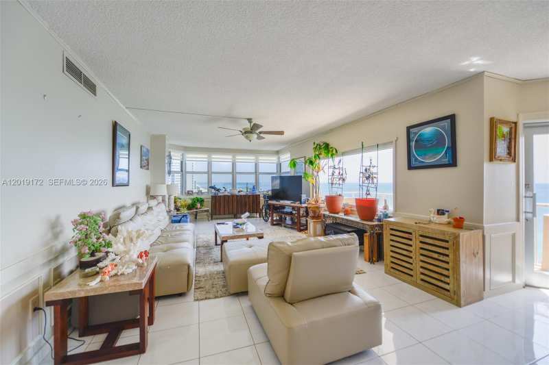 1950 S Ocean Dr # 15P, Hallandale Beach FL 33009