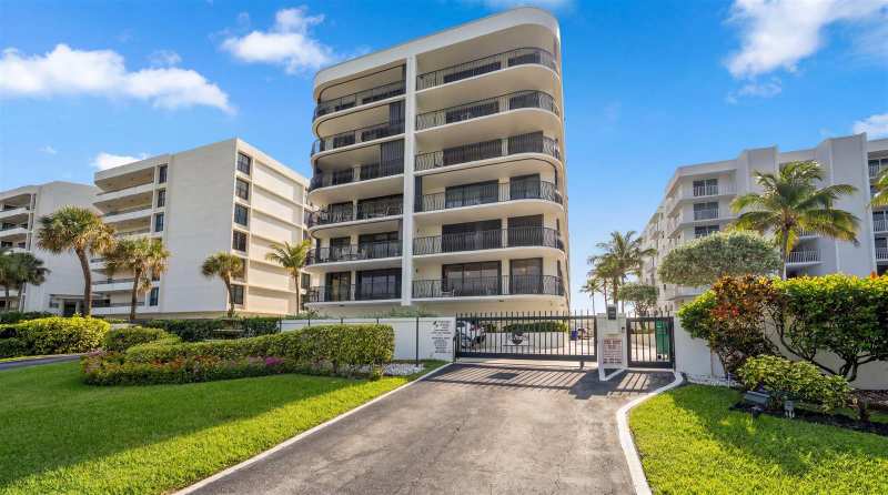 4000 S Ocean Boulevard # 104, South Palm Beach FL 33480