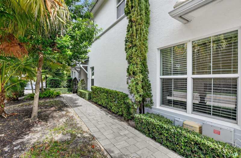 6675 Quiet Wave Trail # 91, Boca Raton FL 33433
