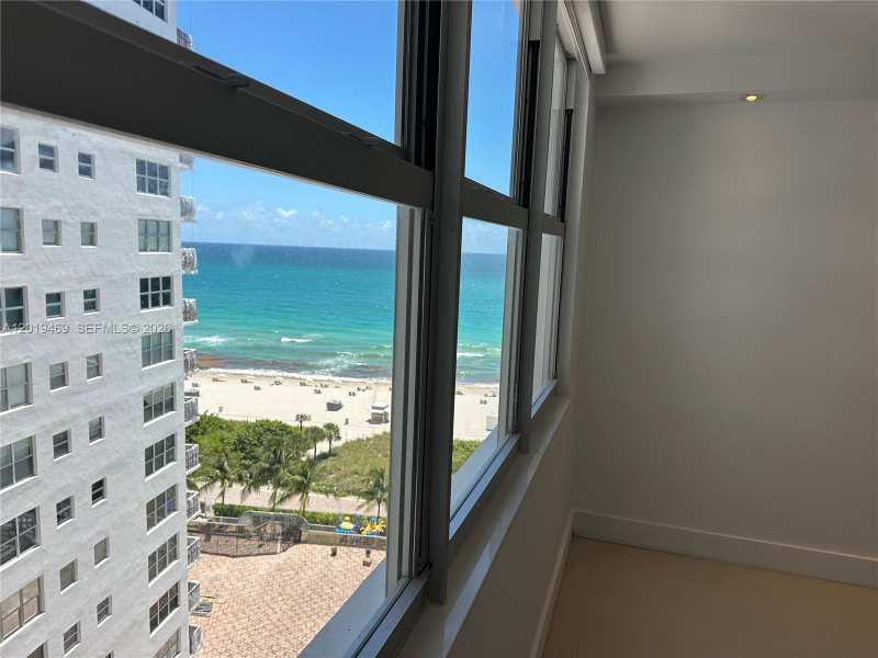 6039 Collins Ave # 1221, Miami Beach FL 33140