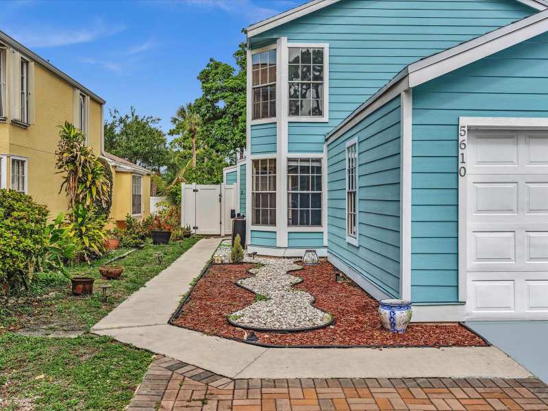5610 Dewberry Way, West Palm Beach FL 33415