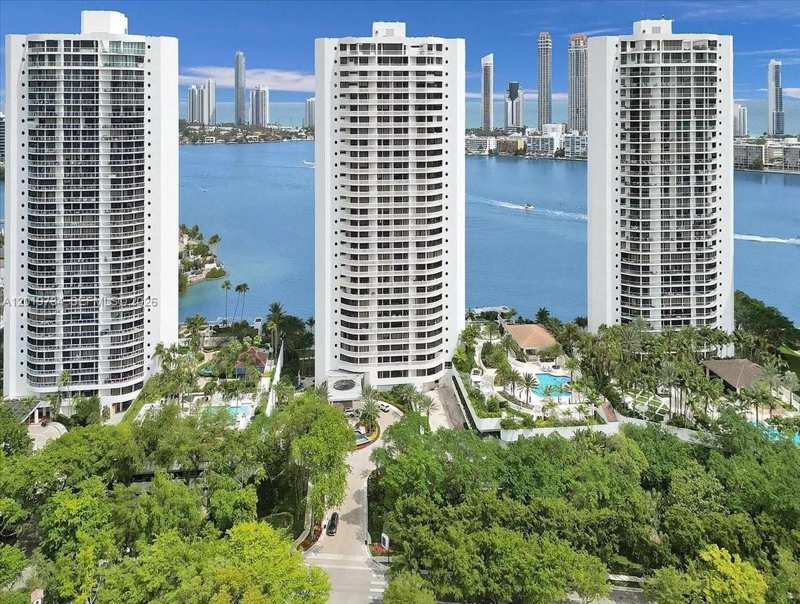 3000 Island Blvd # 2802, Aventura FL 33160
