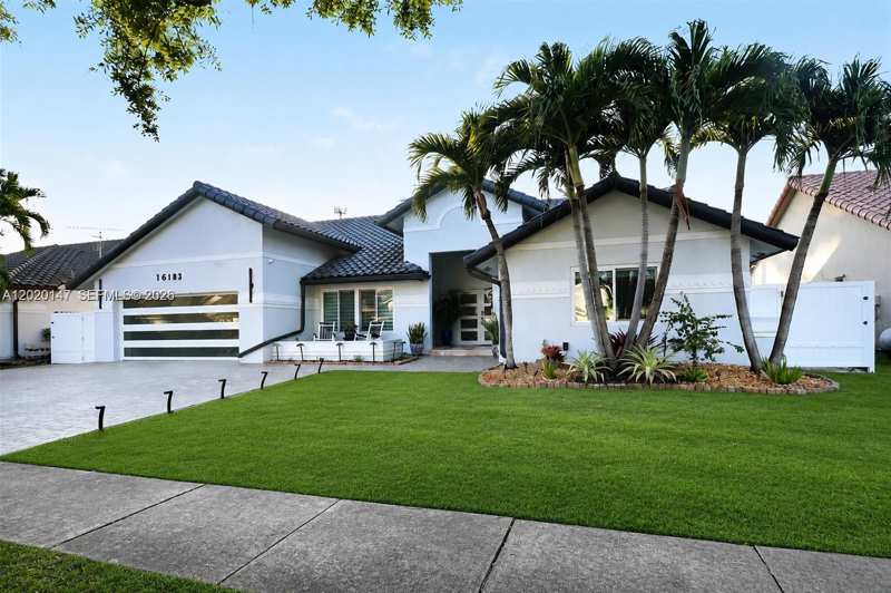 16183 NW 15th St, Pembroke Pines FL 33028