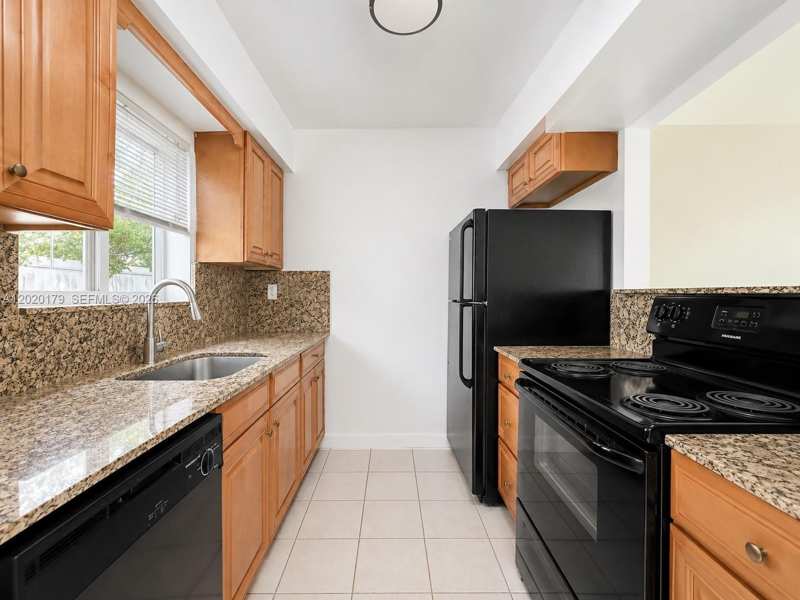 4405 NE 21st Ave # 15, Fort Lauderdale FL 33308