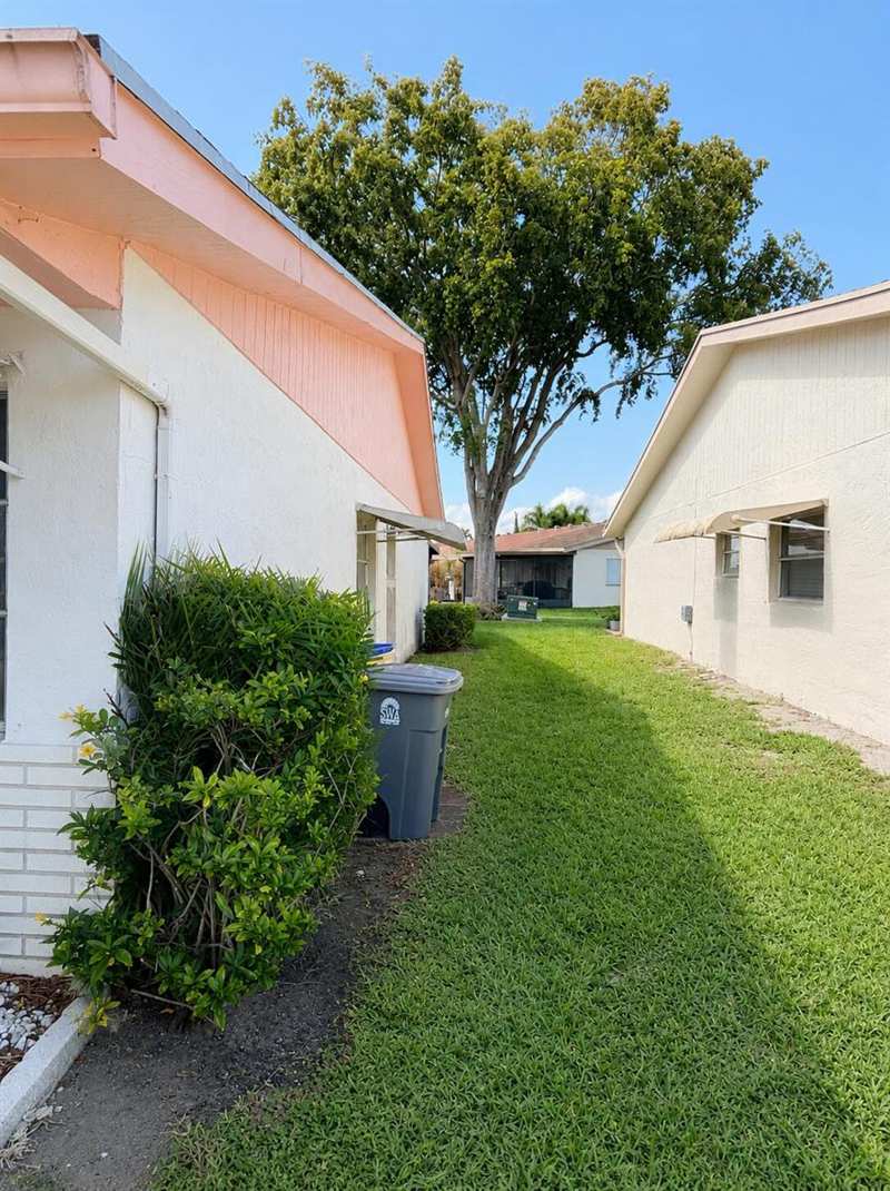 6069 La Palma Lane, Delray Beach FL 33484