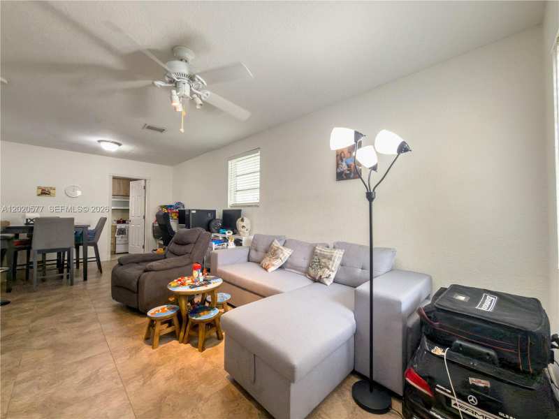 410 Pinecrest Dr # B, Miami Springs FL 33166