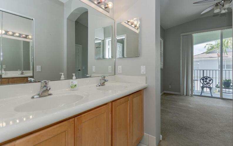 3019 Laurel Ridge Circle, Riviera Beach FL 33404