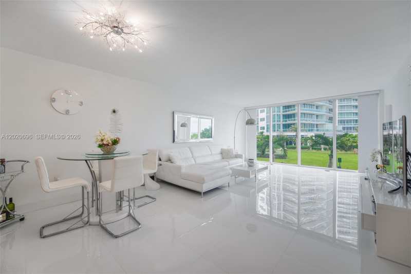 10275 Collins Ave # 307, Bal Harbour FL 33154