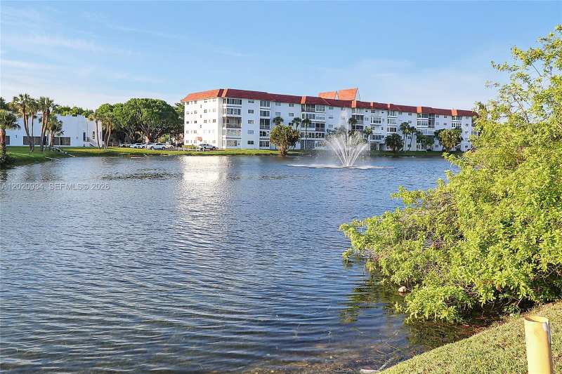 4851 NW 21st St # 107, Lauderhill FL 33313